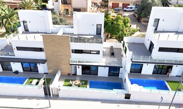 Villa - Resale - Orihuela - Villamartin