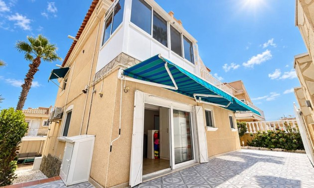 Villa - Resale - Orihuela - Villamartin