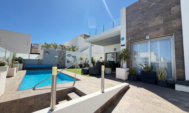 Villa - Resale - Orihuela - Villamartin