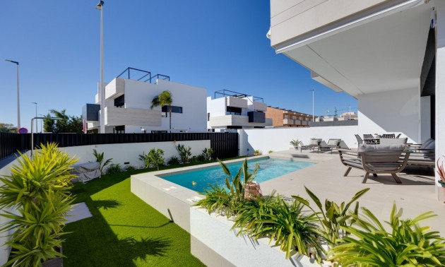 Villa - Resale - Pilar de la Horadada - CSPX-55620