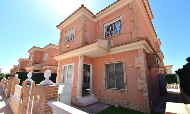 Villa - Resale - Playa Flamenca - Playa Flamenca