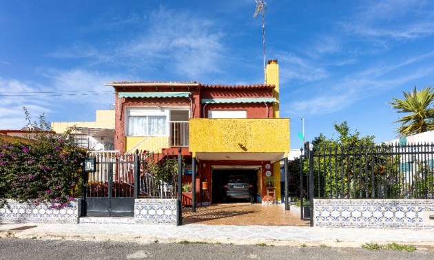 Villa - Resale - Punta Prima - Punta Prima
