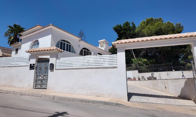 Villa - Resale - San Miguel De Salinas - San Miguel de Salinas Centro