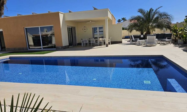 Villa - Resale - Torrevieja - CSPX-19023