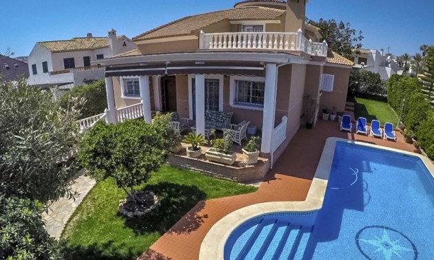 Villa - Resale - Torrevieja - CSPX-65015