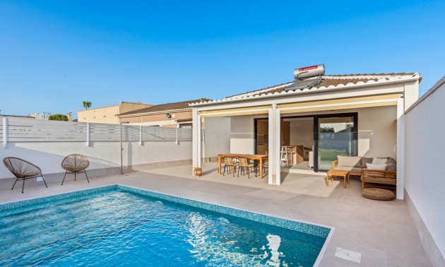 Villa - Resale - Torrevieja - El Chaparral