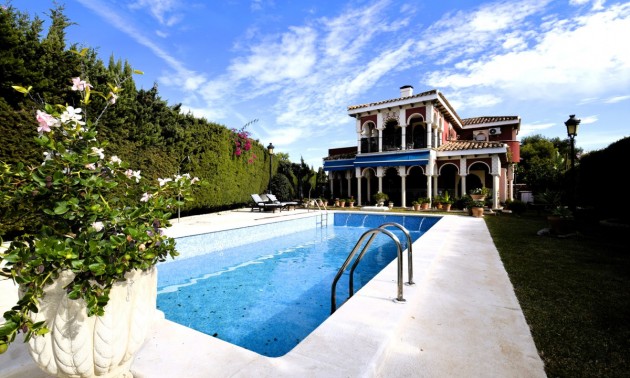 Villa - Resale - Torrevieja - Torrevieja Centro