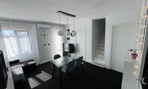 Villa - Resale - Torrevieja - Torrevieja Centro