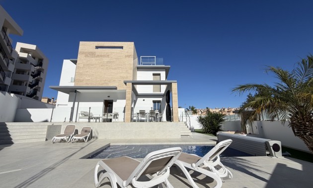 Villa - Resale - Villamartin - CSPD-86798