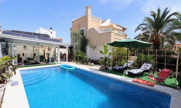 Villa - Resale - Villamartin - El Galan