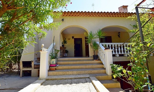 Villa - Resale - Villamartin - Villamartin