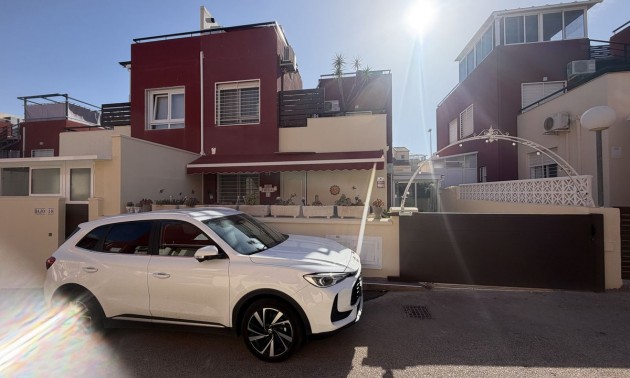 Villa - Resale - Villamartin - Villamartin