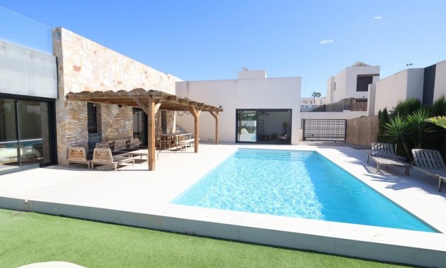 Villa - zum Verkauf - Algorfa - Algorfa Centro