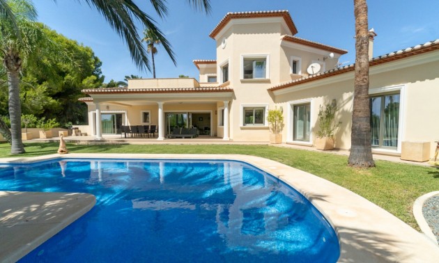 Villa - zum Verkauf - BenIssa - Benissa Centro