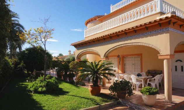 Villa - zum Verkauf - Cabo Roig - Cabo Roig