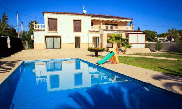 Villa - zum Verkauf - Cabo Roig - Cabo Roig