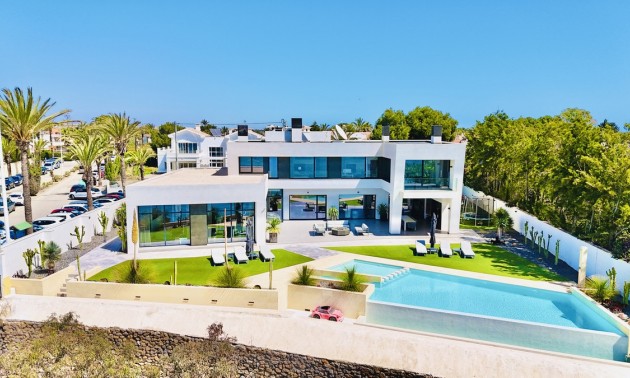 Villa - zum Verkauf - Cabo Roig - Cabo Roig