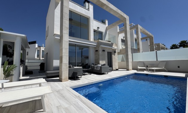 Villa - zum Verkauf - Cabo Roig - Cabo Roig