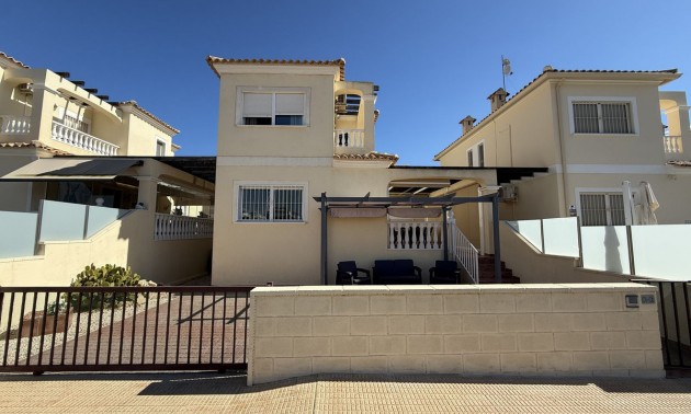 Villa - zum Verkauf - Cabo Roig - Cabo Roig