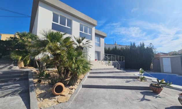 Villa - zum Verkauf - Calpe - Calpe Centro