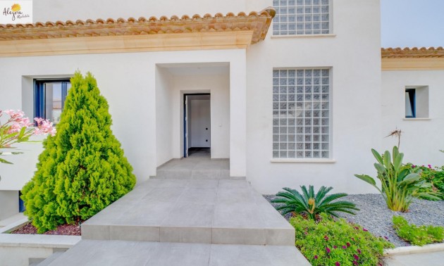 Villa - zum Verkauf - Calpe - Calpe Centro