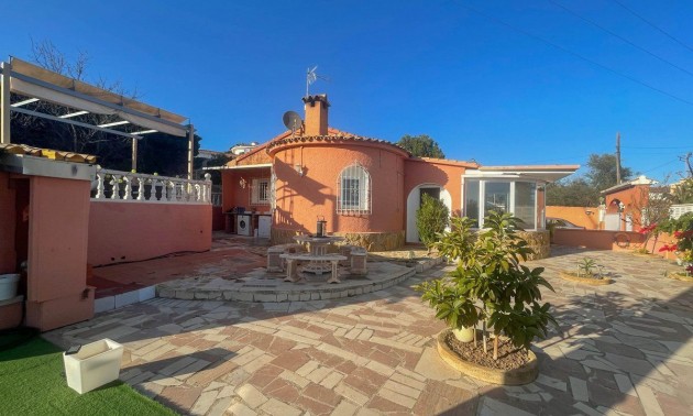 Villa - zum Verkauf - Calpe - Calpe Centro