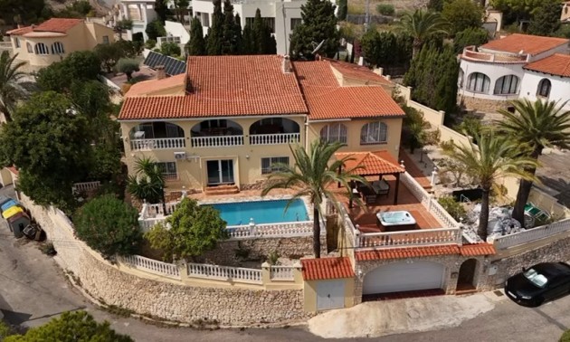 Villa - zum Verkauf - Calpe - Calpe Centro