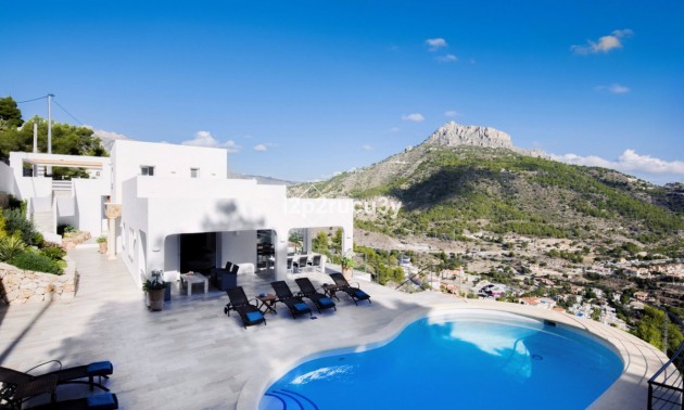Villa - zum Verkauf - Calpe - Calpe Centro