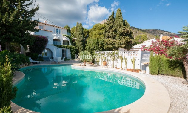 Villa - zum Verkauf - Calpe - Calpe Centro
