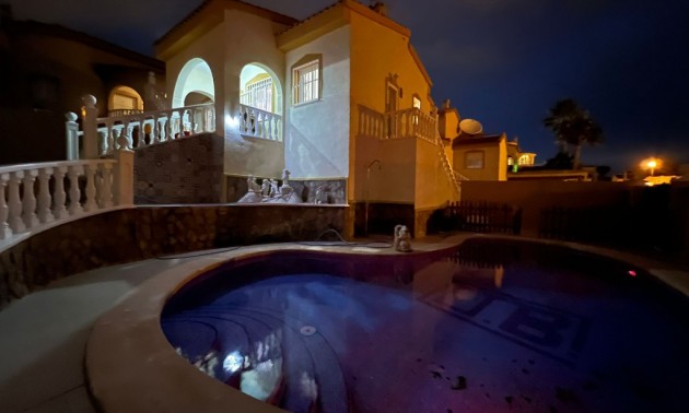 Villa - zum Verkauf - Ciudad Quesada - Ciudad Quesada