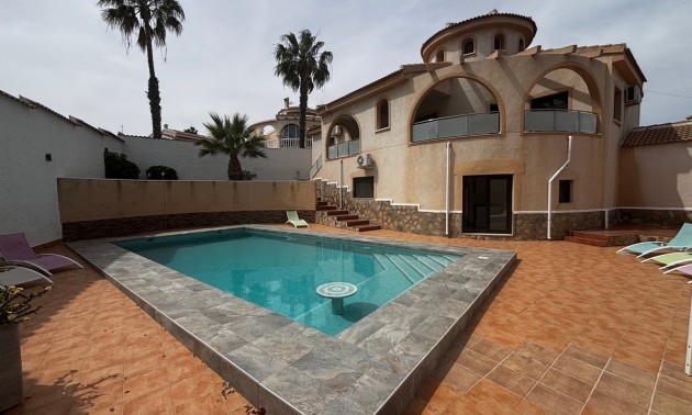 Villa - zum Verkauf - Ciudad Quesada - Ciudad Quesada