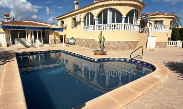 Villa - zum Verkauf - Ciudad Quesada - Ciudad Quesada