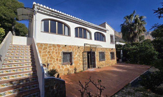 Villa - zum Verkauf - Dénia - Denia Centro