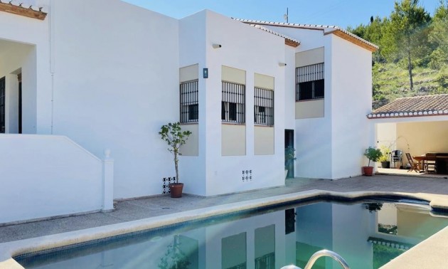 Villa - zum Verkauf - Dénia - Denia Centro
