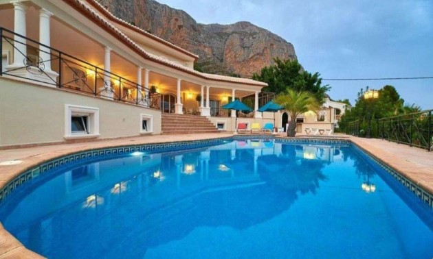 Villa - zum Verkauf - Javea - Jávea - Xàbia Centro