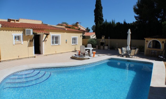 Villa - zum Verkauf - l'Alfas del Pi - L'Alfás del Pi Centro
