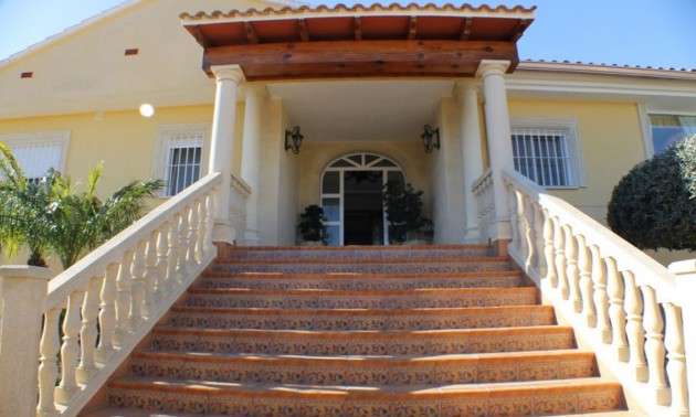 Villa - zum Verkauf - l'Alfas del Pi - L'Alfás del Pi Centro