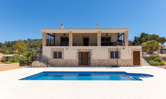 Villa - zum Verkauf - La Romana - La Romana Centro