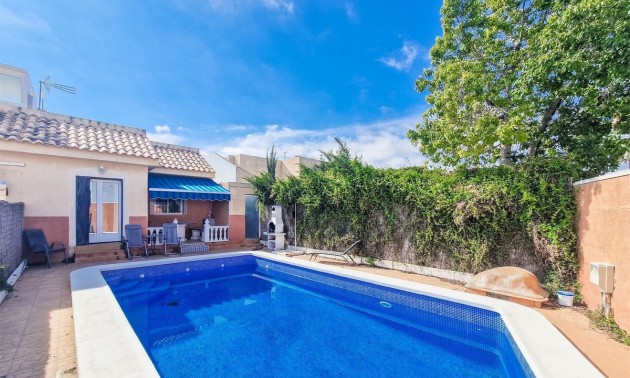 Villa - zum Verkauf - La Zenia - La Zenia