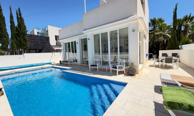Villa - zum Verkauf - Orihuela - Mil Palmeras