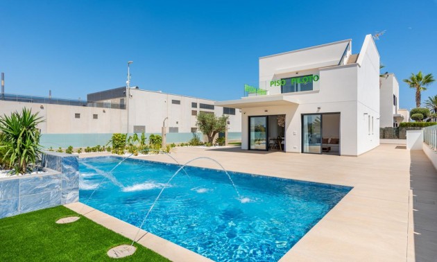 Villa - zum Verkauf - Orihuela - Orihuela Costa