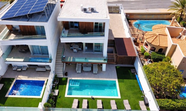 Villa - zum Verkauf - Orihuela - Villamartin