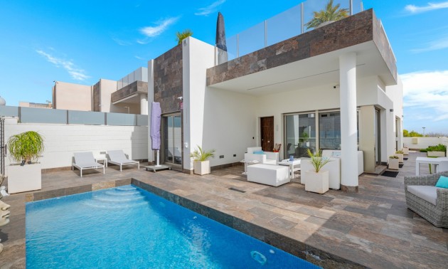 Villa - zum Verkauf - Orihuela - Villamartin