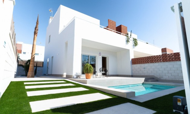 Villa - zum Verkauf - Pilar de la Horadada - Pilar de la Horadada Centro