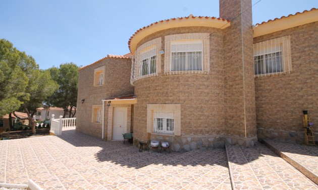 Villa - zum Verkauf - Pilar de la Horadada - Pinar De Campoverde