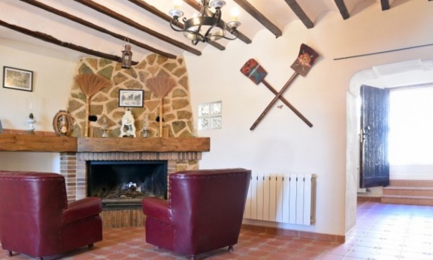 Villa - zum Verkauf - Pinoso - Pinoso Centro