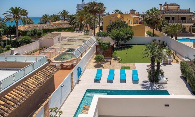 Villa - zum Verkauf - Playa Flamenca - Playa Flamenca