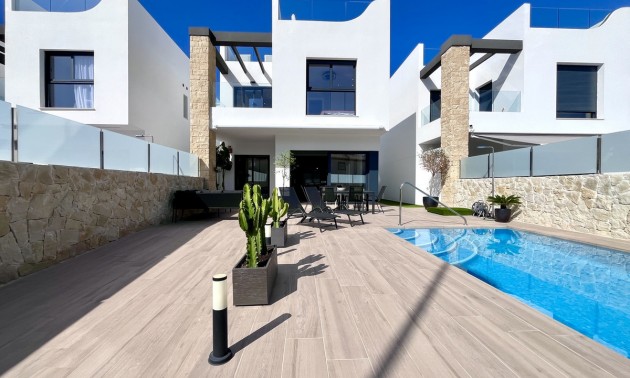 Villa - zum Verkauf - Punta Prima - Punta Prima