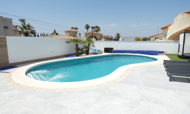 Villa - zum Verkauf - Rojales - Ciudad Quesada