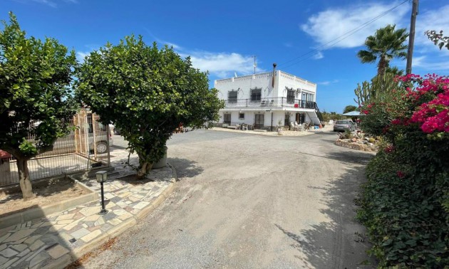 Villa - zum Verkauf - San Fulgencio - La Marina